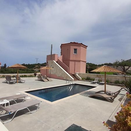Georgioupoli Studio 2 with a pool&lake views Zewnętrze zdjęcie