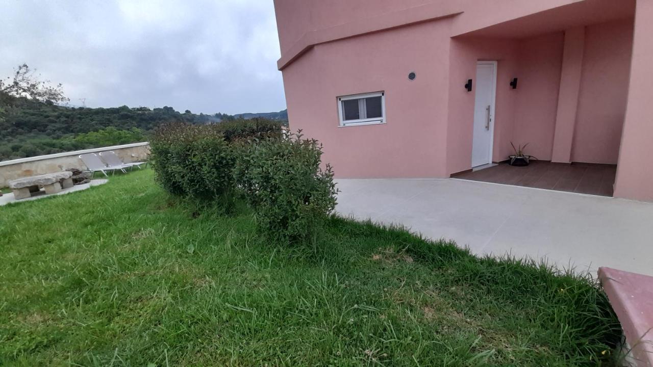 Georgioupoli Studio 2 with a pool&lake views Zewnętrze zdjęcie